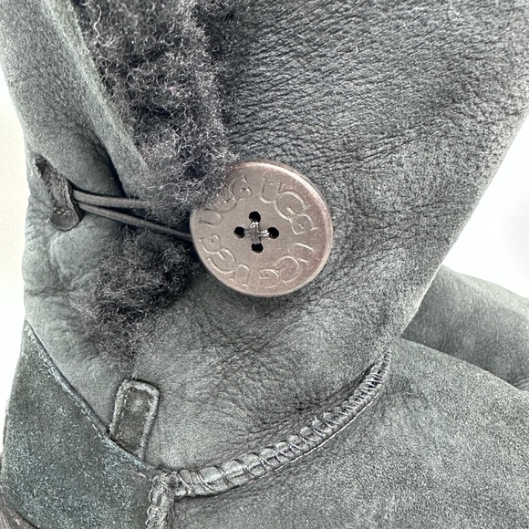 UGG Women's Bailey Button II Black Suede Sheepskin Boots - Picture 12 of 13